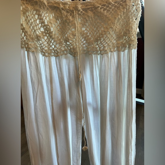 TING’S THAI CULTURE FLOWEY PANTS - Picture 2 of 5